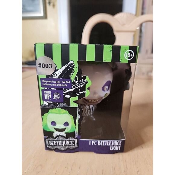BEETLEJUICE VINYL FIGURE LIGHT 003 LIGHTS UP HORROR SERIES 1 - Picture 1 of 3